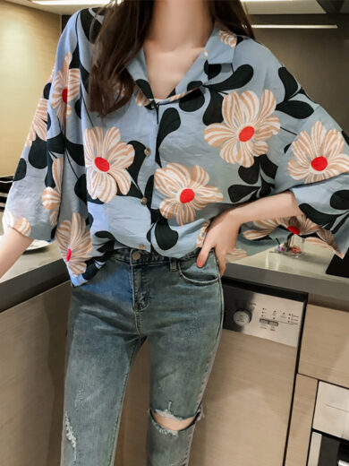 Loose Western Style Blouse Chiffon Sunscreen Shirt Retro Floral - Image 2