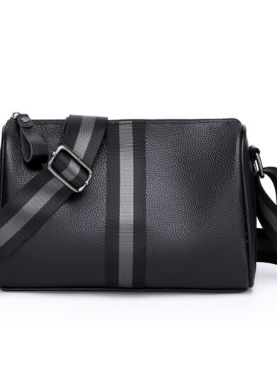 One-shoulder Crossbody Leather Large Capacity Bag - Image 9