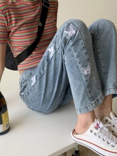 Women's Loose All-match Butterfly Embroidered Straight Jeans - Image 5