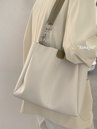 Women's Cute Simple Large Capacity Shoulder Bag - Image 7